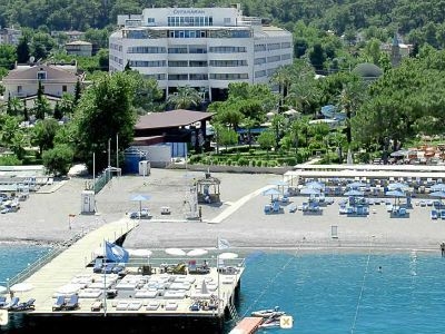 Catamaran Resort1