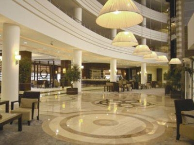 Maxim Resort4