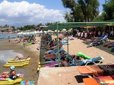Leda Beach1