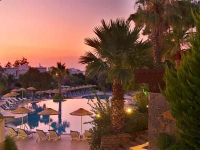 Cande Onura Tatil Koyu3