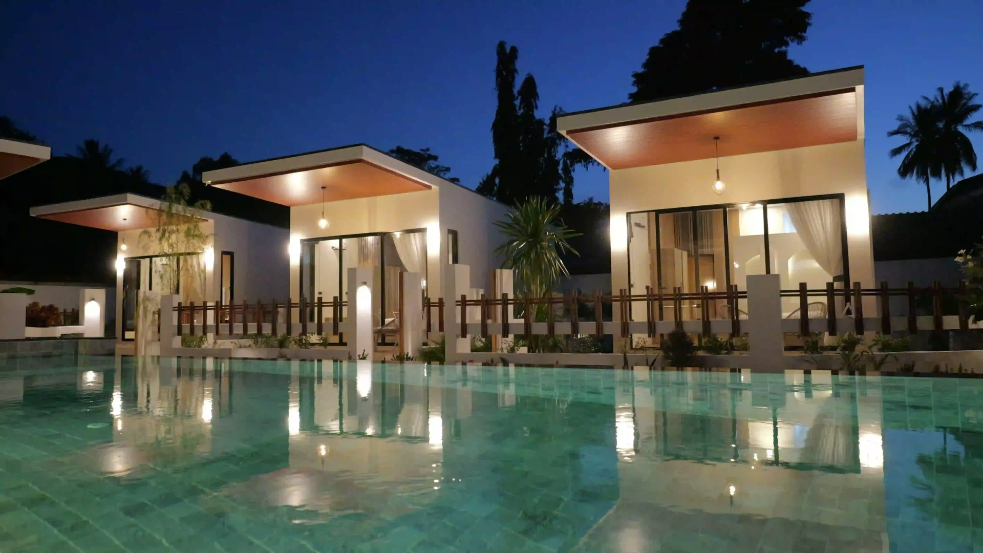 Pukawa Hotel & Residence2