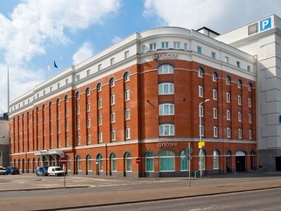 Ramada Encore0