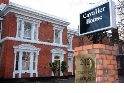 Cavalier House0