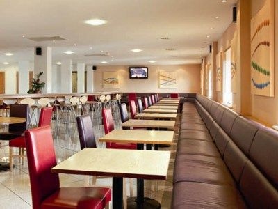 Mercure Cardiff Centre2