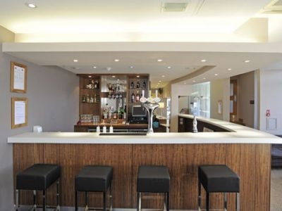 Holiday Inn Express3