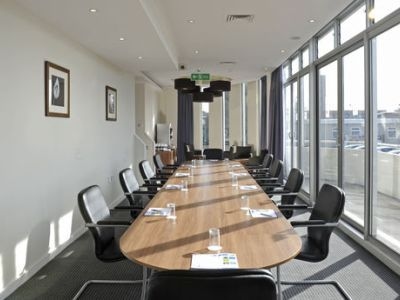 Holiday Inn Express2
