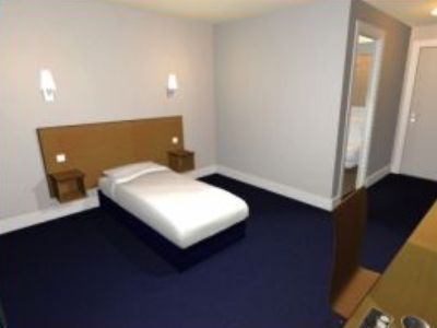 Travelodge Stevenage Little Wymondley2