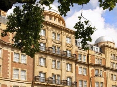 Hilton Hyde Park0