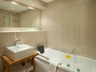 Max Serviced Apartments1