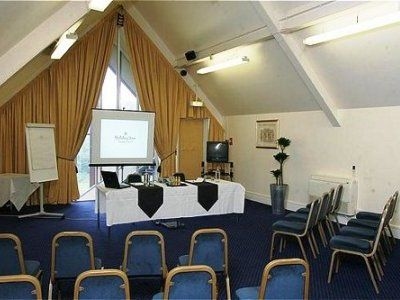 Holiday Inn Garden Court A1sandy Bedford1
