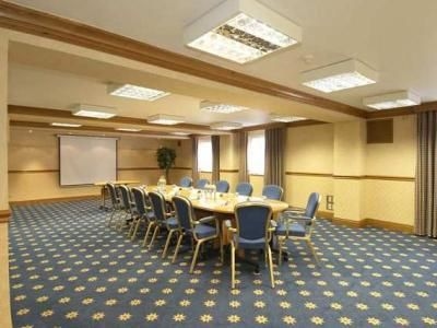 Hilton Warwick (I)2