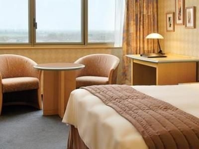 Copthorne Slough3