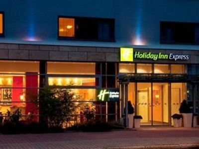 Holiday Inn Express0