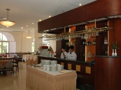 โรงแรมอัลบา สปา (Hue Queen)1