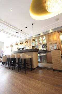 APPLE INN1