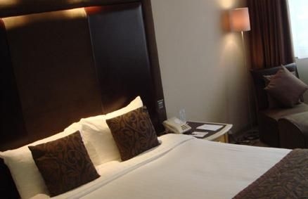 COPTHORNE SLOUGH WINDSOR4