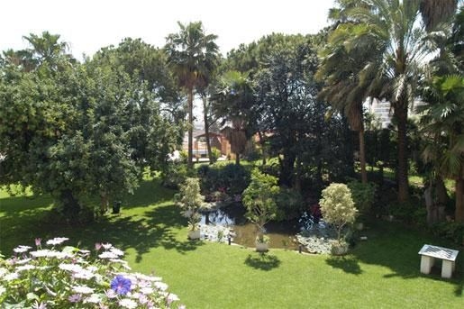 ROYAL AL-ANDALUS1