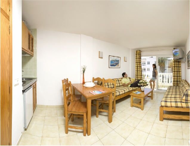 APARTAMENTOS PLAYA GRANDE0