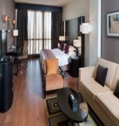 CROWNE PLAZA2
