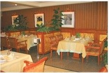 AL BUSTAN HOTEL0