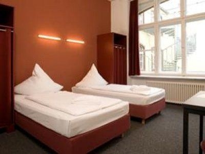 Hotel 1034