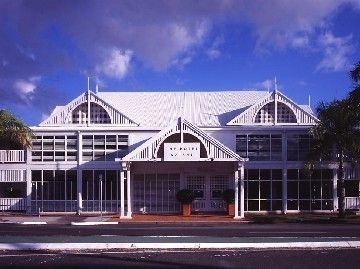 THE HOTEL CAIRNS1