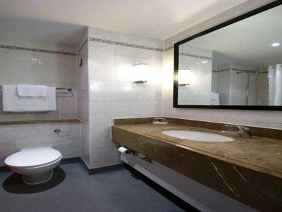 Britannia Edinburgh Hotel1