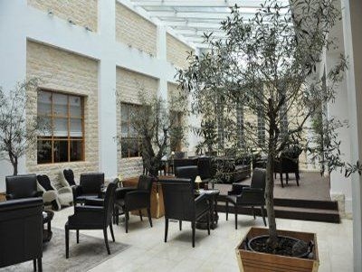 The Progress Hotel3