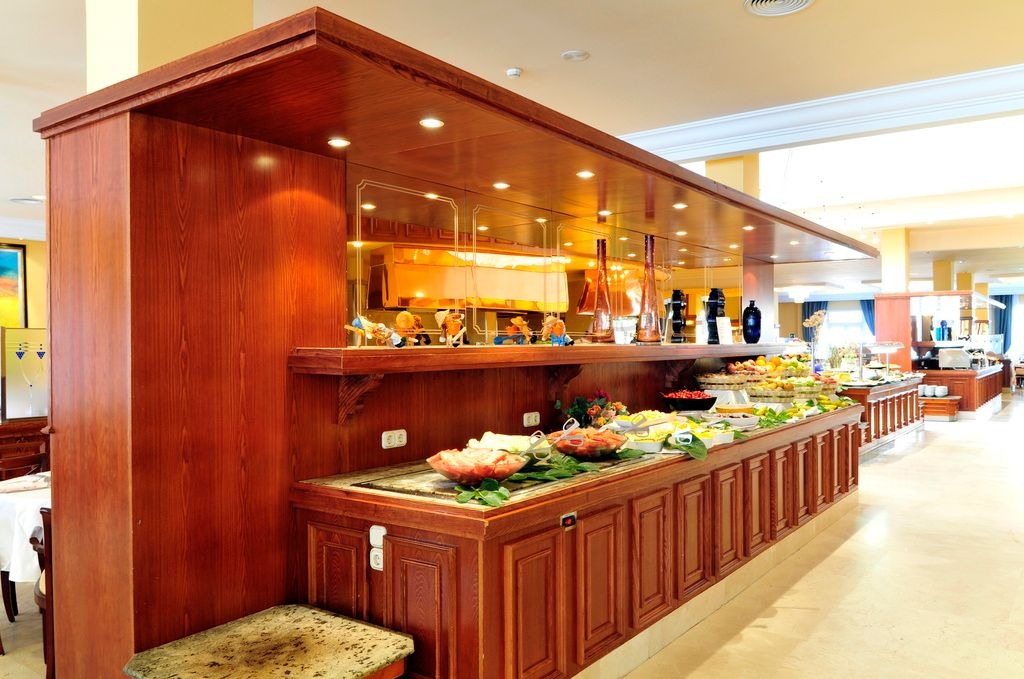 HOTEL BARROSA PARK2