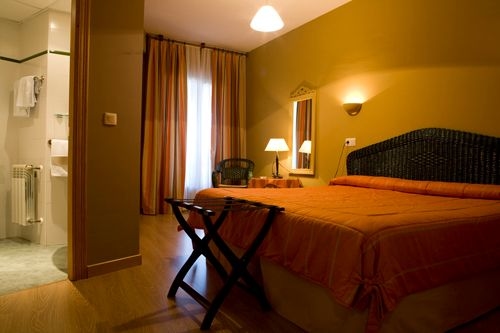 Hotel Montanes2