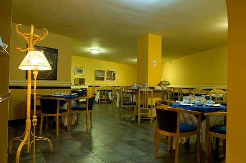 Hotel Montanes1
