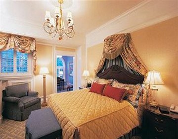 The Broadmoor0
