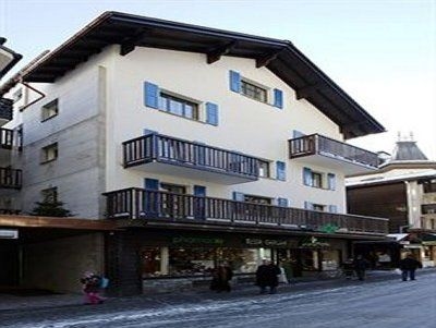 Hotel Garni Testa Grigia0