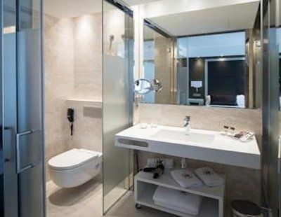 Catalonia Square Hotel4
