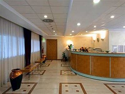 Oly Hotel Rome1