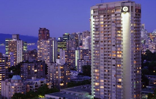 Coast Plaza Vancouver Hotel1