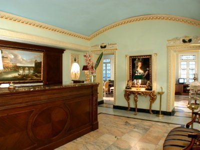 Champagne Garden Hotel1