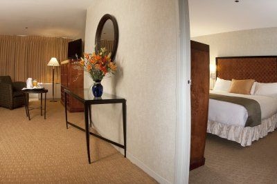 The Skyline Hotel1