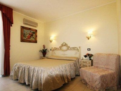 Royal Hotel Bosa4