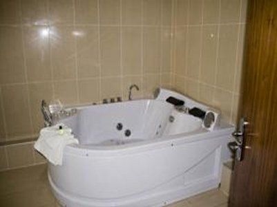 Burnhouse Manor Hotel2