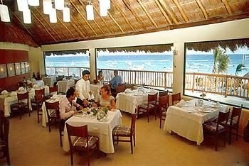 The Reef Coco Beach2