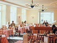 โรงแรมทอร์บรอย (Hotel Torbraeu)4