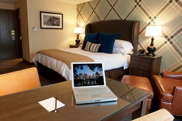 Commons Hotel1