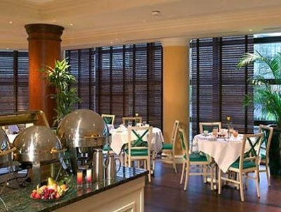 Renaissance Paris la Defense Hotel2