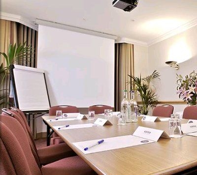 Corus Hotel Hyde Park3