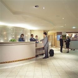 Ramada Glasgow Airport3