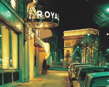 Royal Hotel Paris0