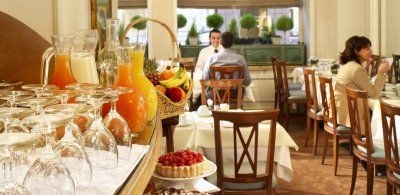 Royal Hotel Paris2