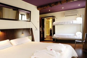 Petit Palace Arana1