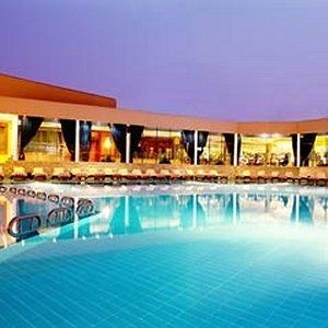 Movenpick Resort Cairo - Pyramids2